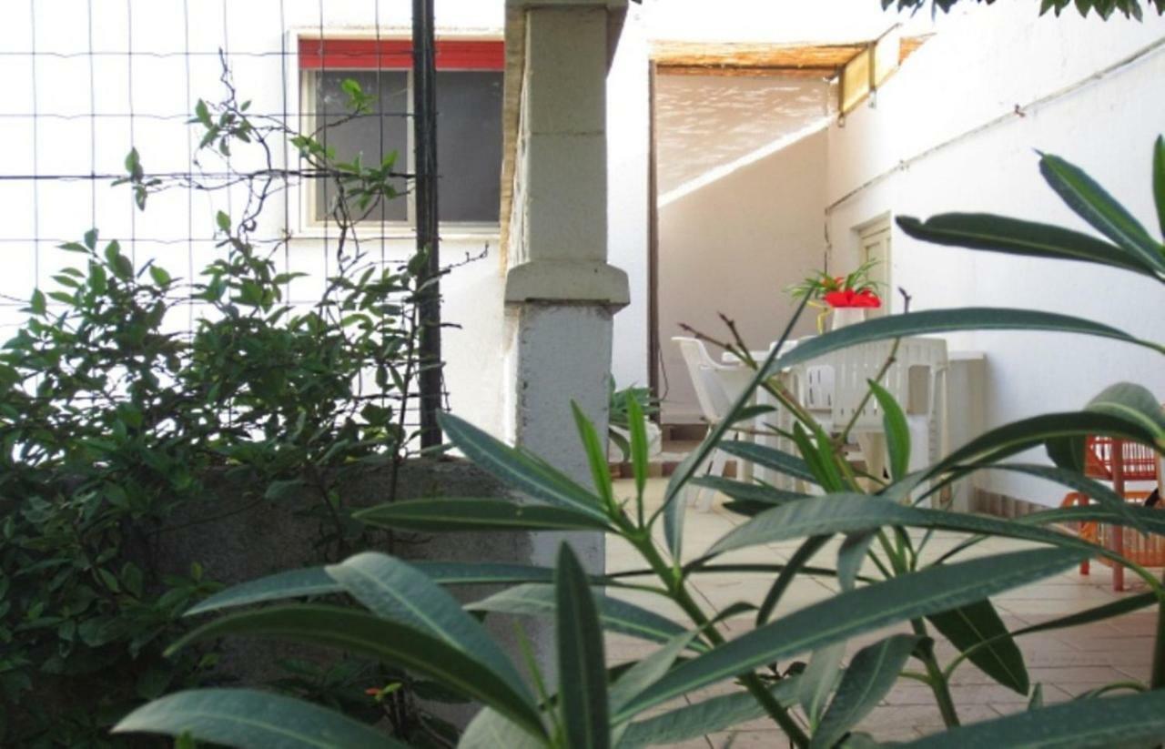 Bilocale Con Spazio Verde Santa Maria di Leuca Exterior foto